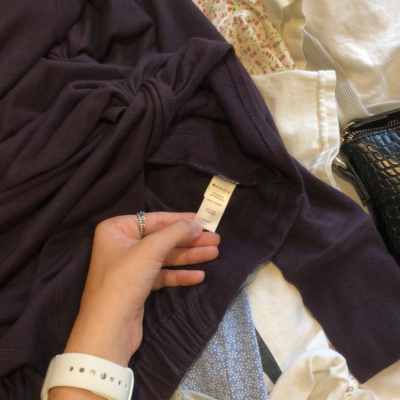 ATHLETA twist top - Picture 4 of 4